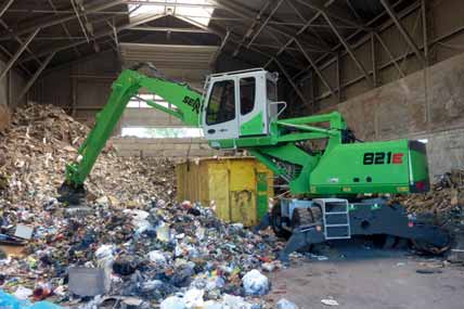 An all-rounder for material handling: SENNEBOGEN 821 E-Series at work